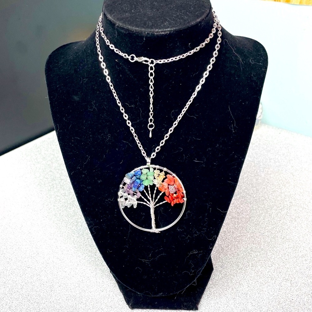 Tree of Life Chakra Healing Pendant Necklace - 7 Chakra Meditation Crystals NWT